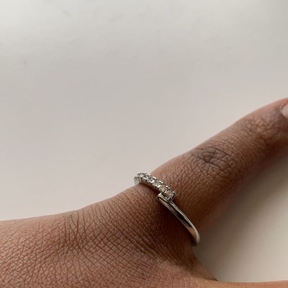 ❌Crossed Ring NWOT - Picture 2 of 6